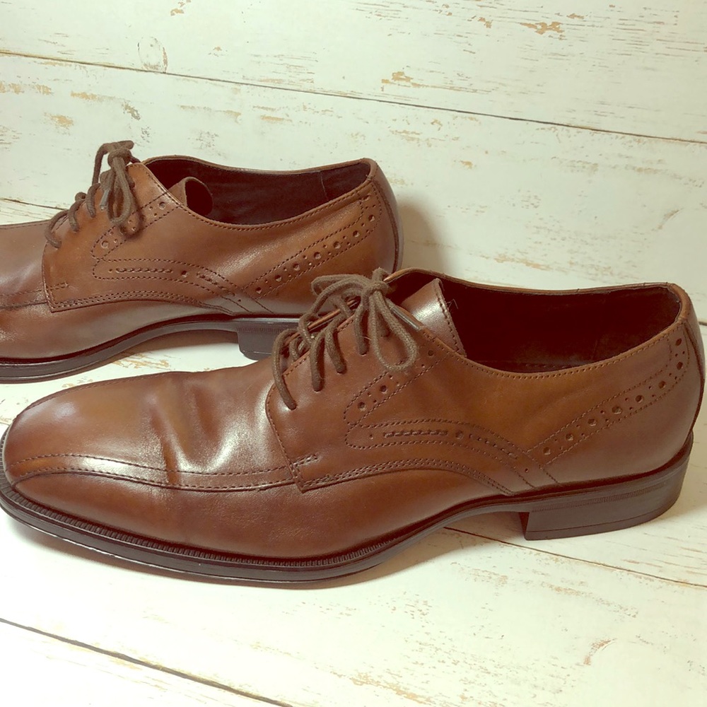 Johnston & Murphy Brown Leather Oxford Lace Up Shoes with Bicycle Toe Design